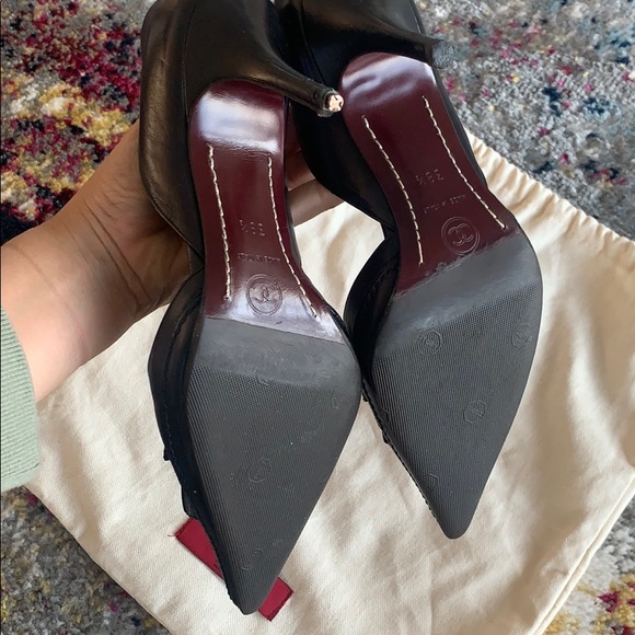 CHANEL Bow Logo Leather Heels Size 38.5 - Picture 8 of 10
